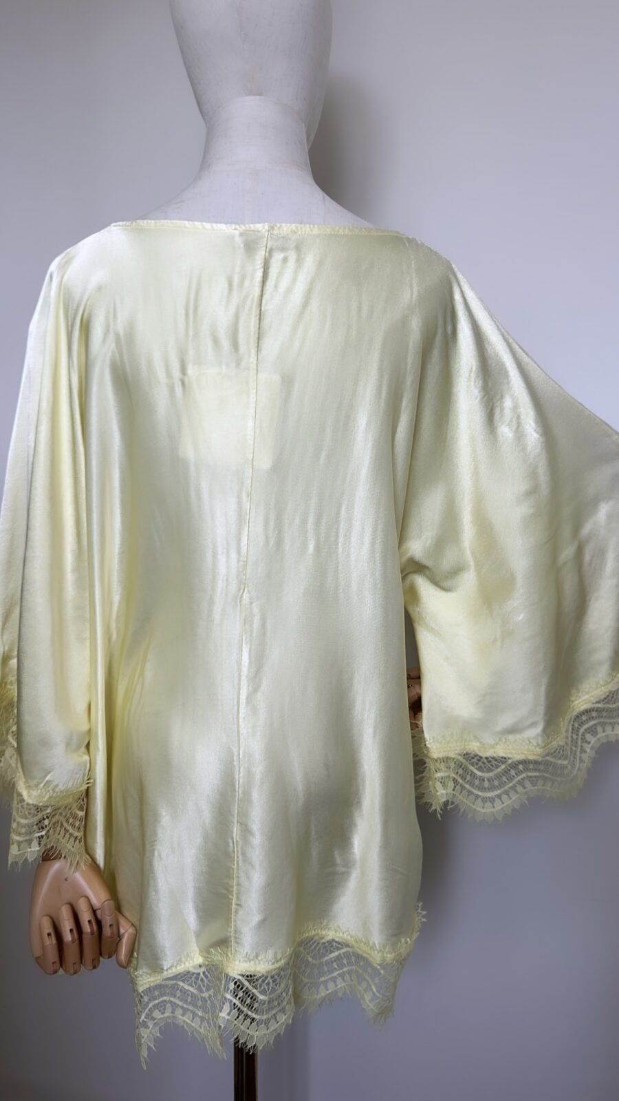 Blouse en dentelle