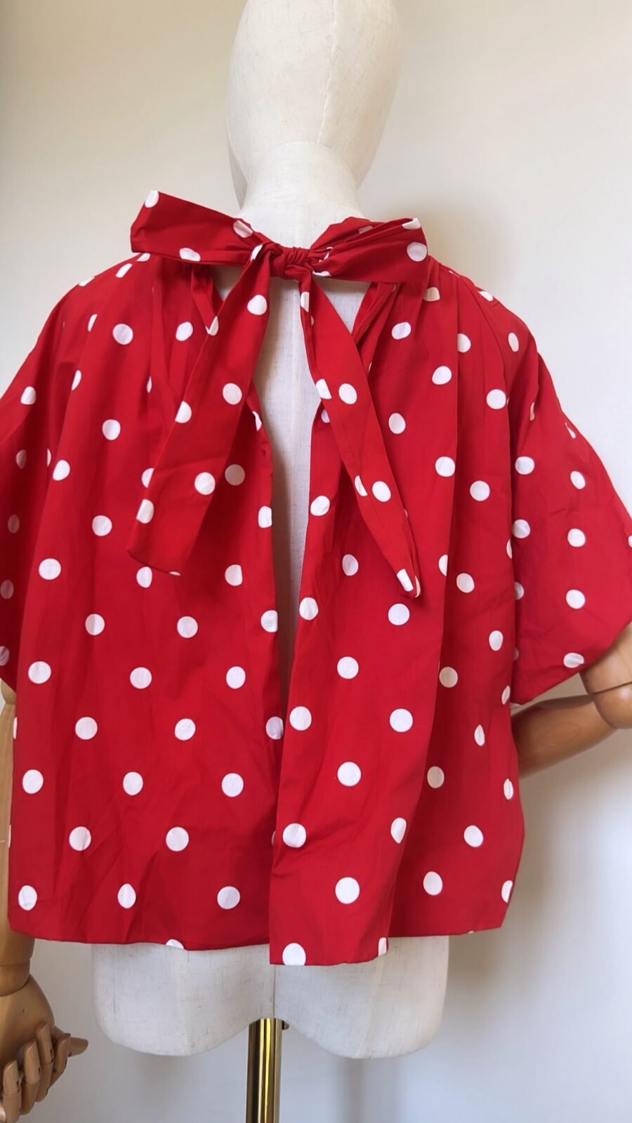 Blouse Cape à Pois Rouge et Blanc, Nœud Dos Nu