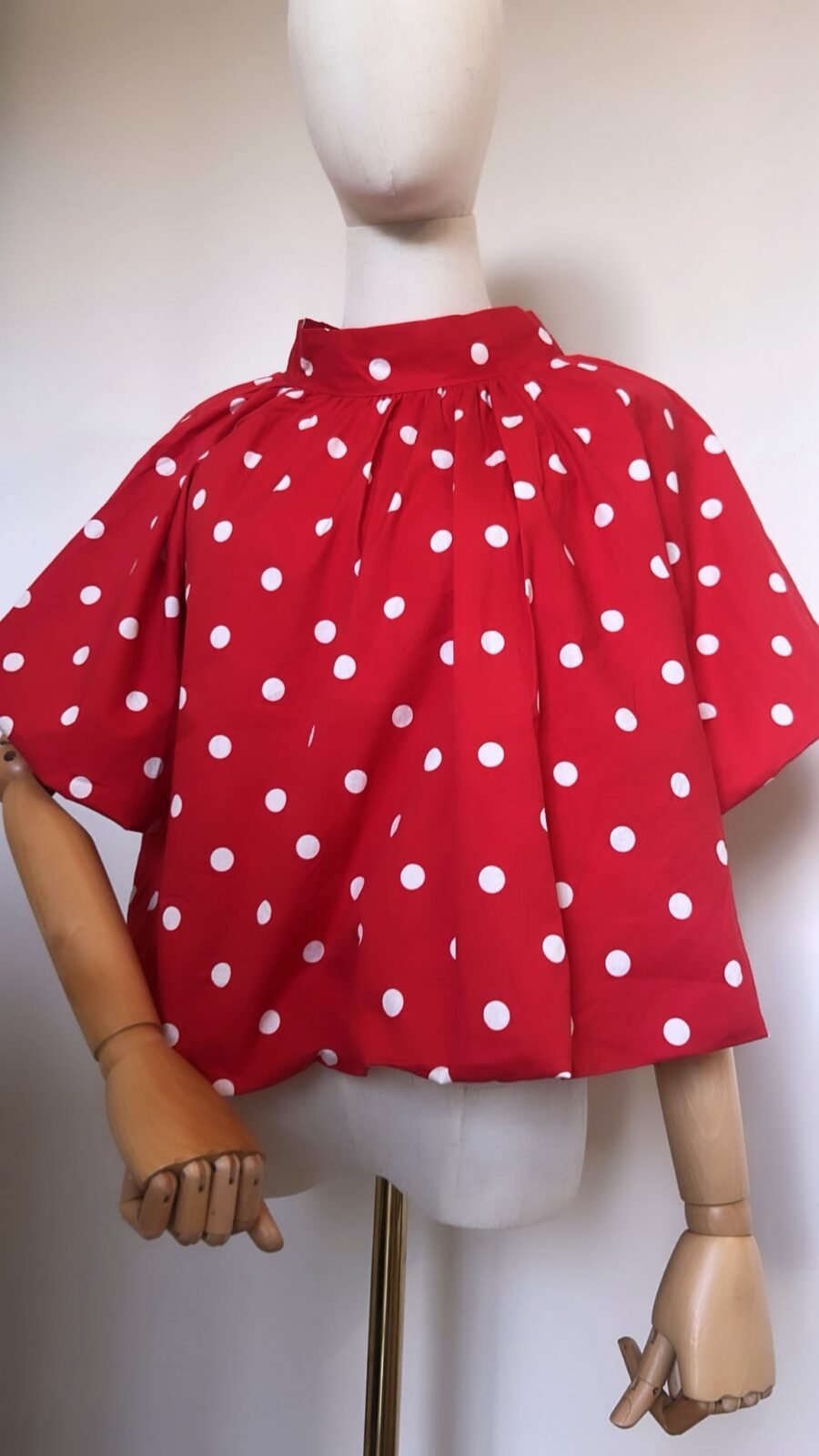 Blouse Cape à Pois Rouge et Blanc, Nœud Dos Nu