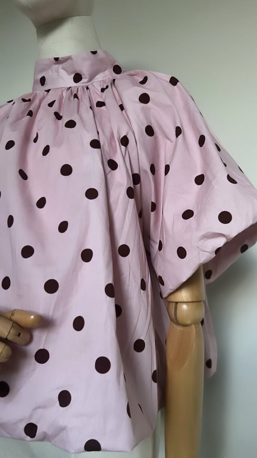 Blouse Cape à Pois Rose et Marron, Nœud Dos Nu