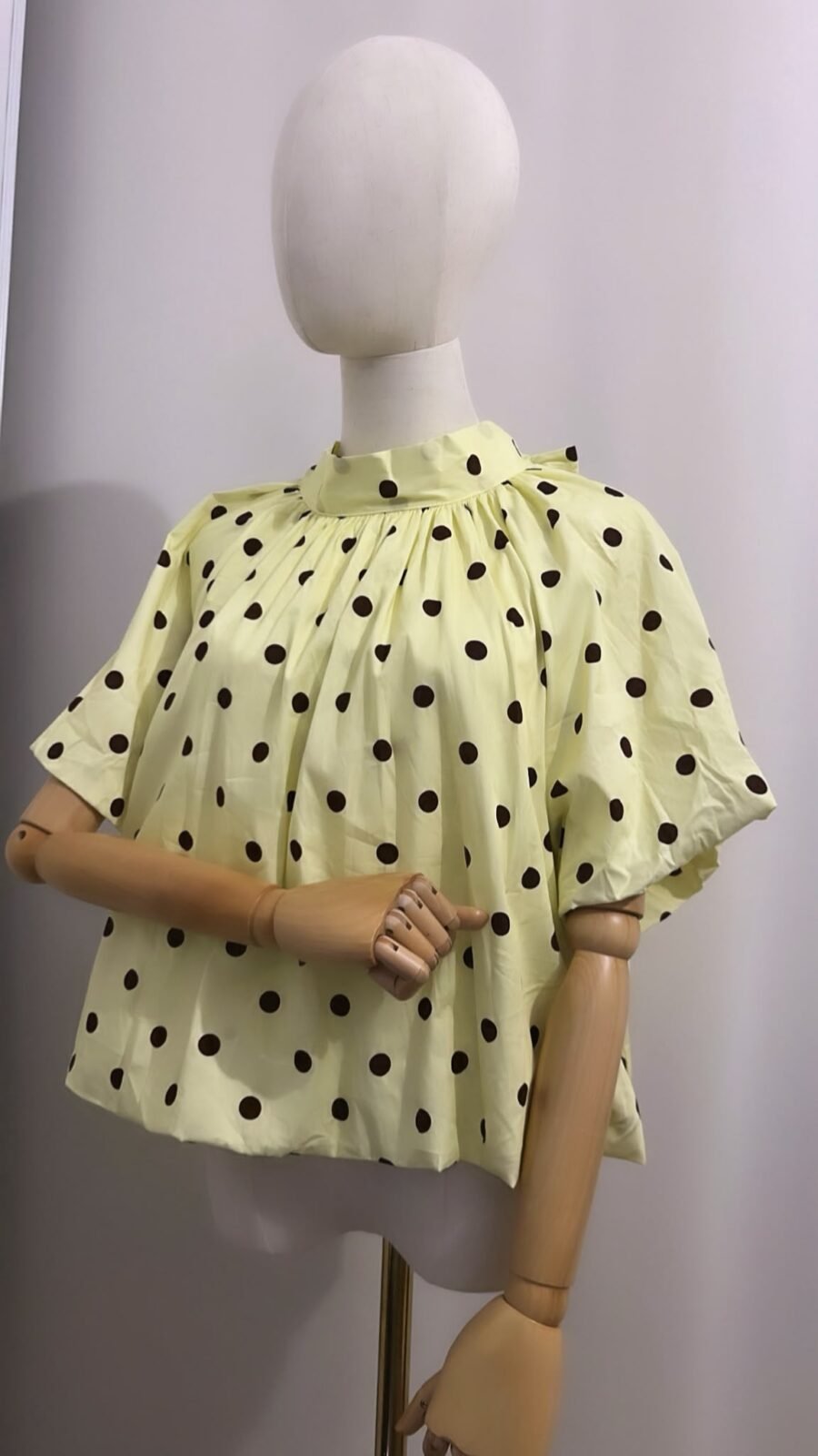 Blouse Cape à Pois Jaune Pâle et Marron, Nœud Dos Nu