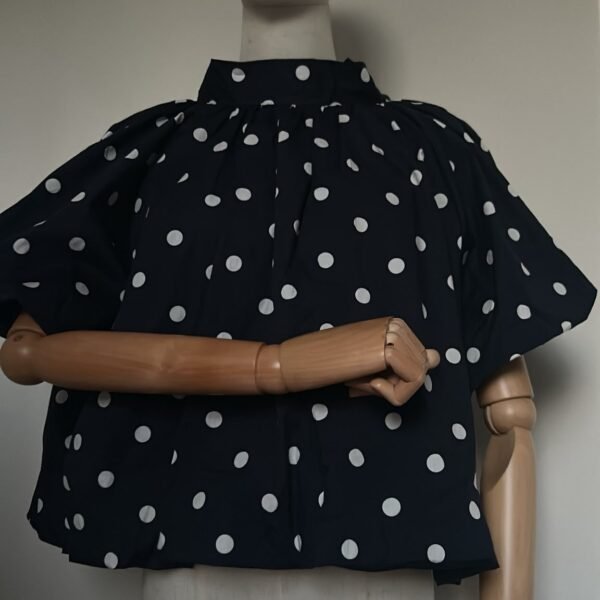 Blouse Cape Bleu Marine à Pois Blanc, Nœud Dos Nu