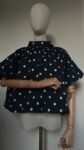 Blouse Cape Bleu Marine à Pois Blanc, Nœud Dos Nu