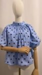 Blouse Cape Bleu Ciels à Pois noir , Nœud Dos Nu