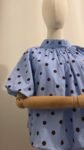 Blouse Cape Bleu Ciels à Pois noir , Nœud Dos Nu
