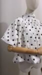 Blouse cape Blanche à pois noir, Noeud dos Nu