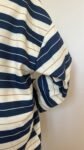 Polo oversize rayé marine & écru, col jaune pâle
